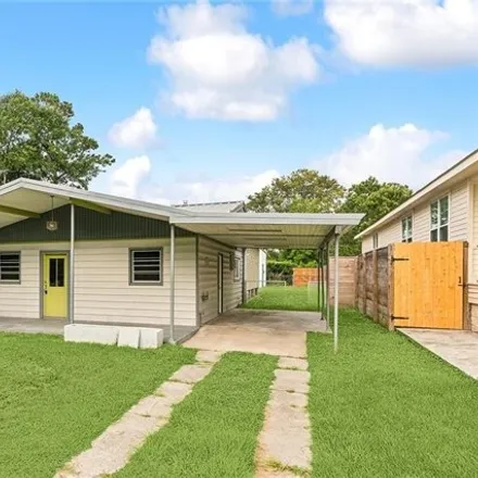 Buy this 4 bed house on 2112 Hickory Avenue in Harahan, Jefferson Parish