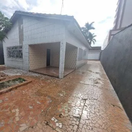 Rent this 3 bed house on Rua Botafogo in Guilhermina, Praia Grande - SP