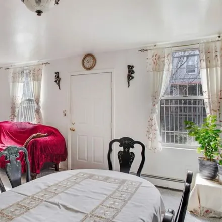 Image 3 - 282 Marion Street, New York, NY 11233, USA - Duplex for sale