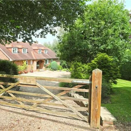 Buy this 5 bed house on The Grove in Speldhurst, TN3 0LG