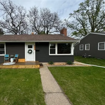 Buy this 3 bed house on 5865 Russell Avenue South in Minneapolis, MN 55410