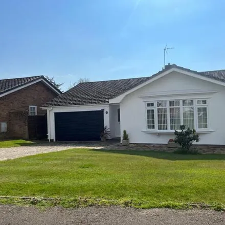 Image 2 - 12 Tilgate Drive, Bexhill-on-Sea, TN39 3UH, United Kingdom - House for sale