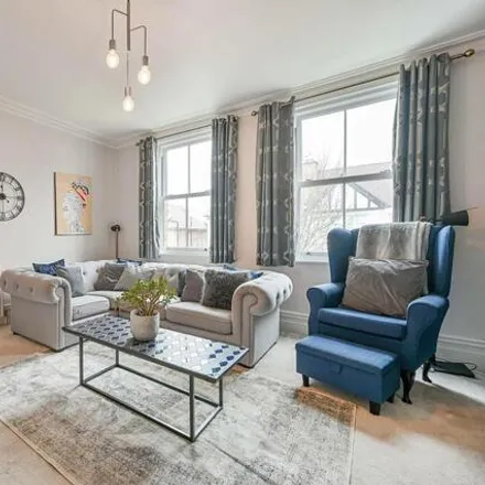 Image 4 - 31 Milton Road, London, W7 1LQ, United Kingdom - Apartment for sale