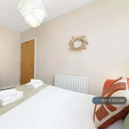 Image 7 - 21 Eden Way, London, E3 2JD, United Kingdom - Apartment for rent