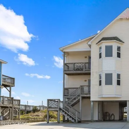 Buy this 5 bed condo on 3399 Ocean Drive in Emerald Isle, NC 28594