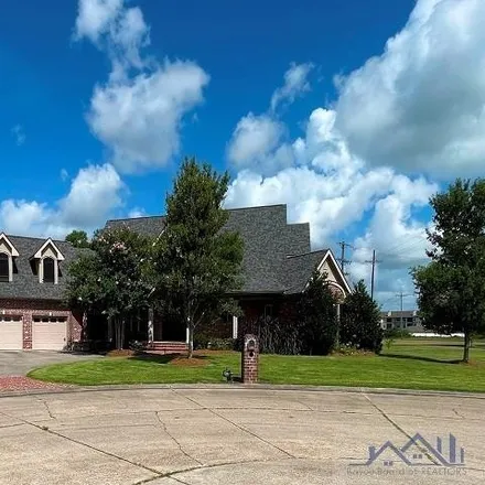 Buy this 3 bed house on 4878 Imperial Drive in Hollywood, Terrebonne Parish