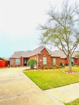 Buy this 2 bed house on Red Oak Court in Lake Jackson, TX 77566