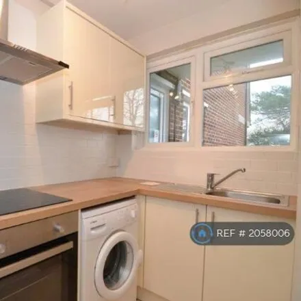 Image 2 - Redhill Roundabout, Redhill Drive, Talbot Village, BH10 6AW, United Kingdom - Apartment for rent