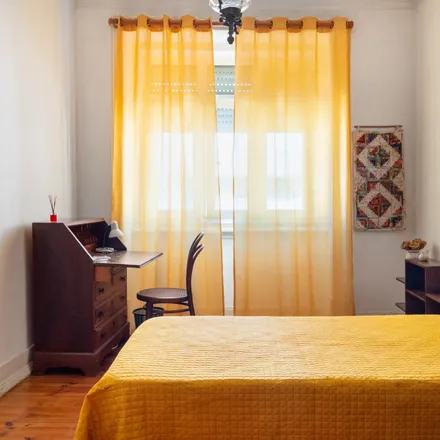 Rent this 2 bed room on Rua Cândido de Figueiredo in 1500-133 Lisbon, Portugal