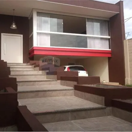 Buy this 3 bed house on Rua Limíro de Almeida in Costa Teles I, Uberaba - MG