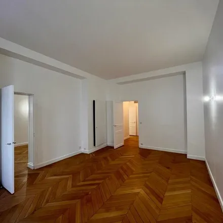 Image 2 - 128 Boulevard Haussmann, 75008 Paris, France - Apartment for rent