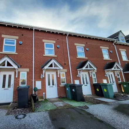 Rent this 3 bed townhouse on 2 Olympia Gardens in Dewsbury, WF12 0SJ