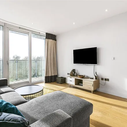 Rent this 2 bed apartment on Queenstown Road in London, SW8 3SB