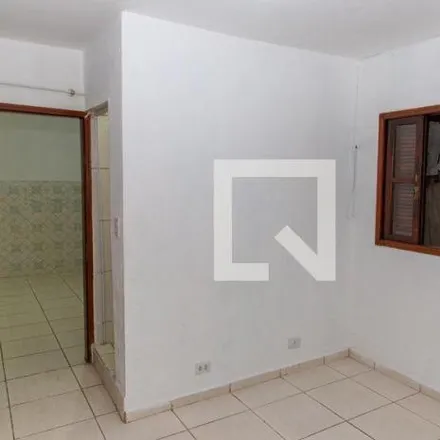 Rent this 1 bed house on Rua Estados Unidos in Centro, Diadema - SP
