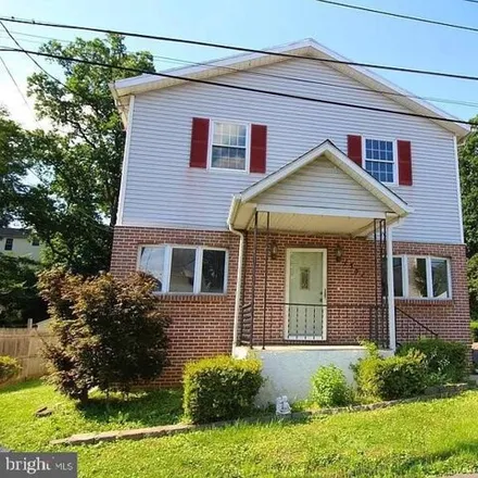 Rent this 3 bed house on 1567 Fairview Avenue in Parkland, Middletown Township
