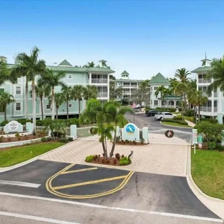 Buy this 3 bed condo on 5127 Melbourne St # F204 in Port Charlotte, Florida