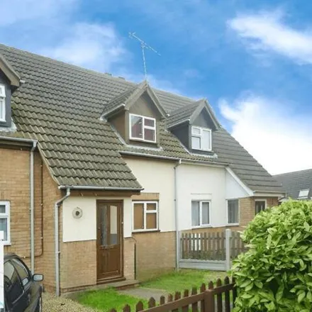 Rent this 2 bed townhouse on Adams Glade in Rochford, SS4 3LA