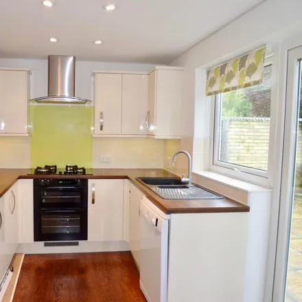 Rent this 5 bed house on 7 Lovell Road in Cambridge, CB4 2QN