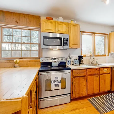 Rent this 4 bed house on Winhall in VT, 05340