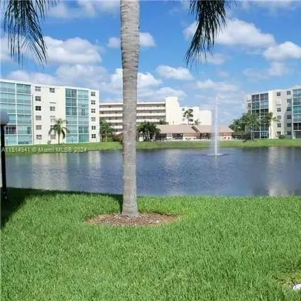 Buy this 2 bed condo on 467 Southeast 3rd Street in Dania Beach, FL 33004