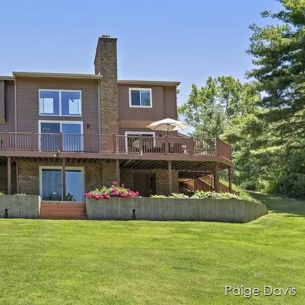 Image 3 - 3721 Dunlop Lake Ln NE, Grand Rapids, Michigan, 49525 - House for sale