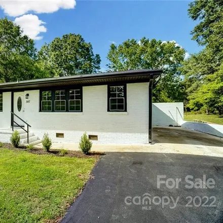Buy this 3 bed house on 307 Culpepper Street in Oakland, Monroe