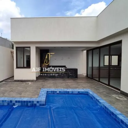 Buy this 4 bed house on SHVP - Rua 1 - Chácaras 15 a 25 in Guará - Federal District, 72005-795
