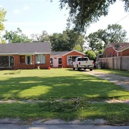 Buy this 3 bed house on 129 West Claude Street in Lake Charles, LA 70605