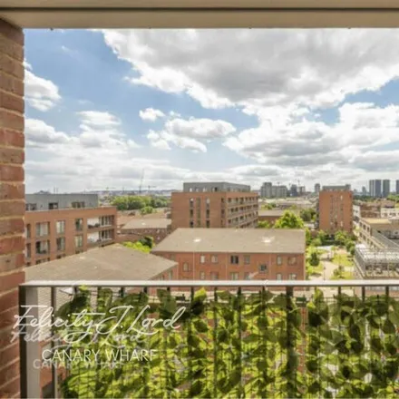 Image 2 - Pioneer Court, Newham Way, London, E16 1UF, United Kingdom - Apartment for rent