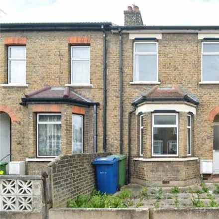 Buy this 5 bed townhouse on Kent Road in Grays, RM17 6DF