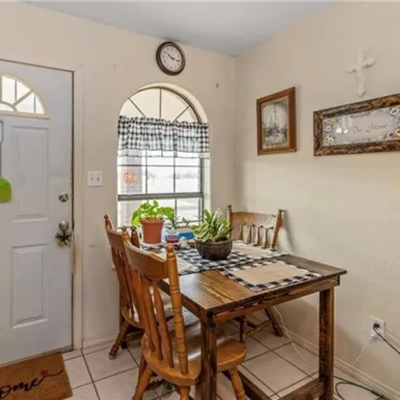 Image 9 - 26478 Combes Rio Hondo Road, Harlingen, TX 78550, USA - House for sale