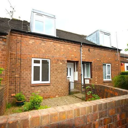 Rent this 2 bed townhouse on Hill Top Crescent in Sheffield, S20 7JA