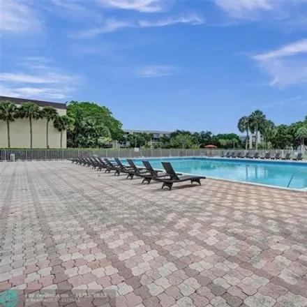 Image 4 - Northwest 50th Avenue, Lauderdale Lakes, FL 33319, USA - Condo for rent