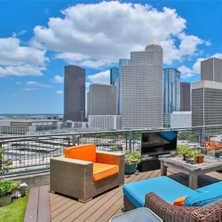 Buy this 3 bed condo on Christian's Tailgate Bar & Grill in 2000 Bagby Street, Houston