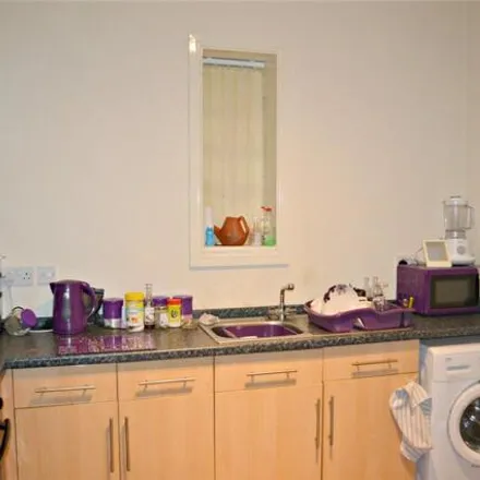 Image 5 - Hope Specialist Falls & Respiratory Service, Hope Street, Grimsby, DN32 7QL, United Kingdom - Apartment for sale