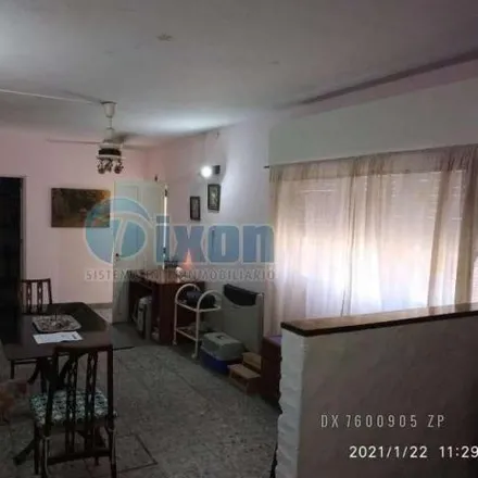 Buy this 2 bed house on Avenida Nicolás Avellaneda 2209 in Partido de San Fernando, B1644 FRF Virreyes