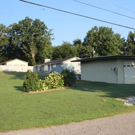 Buy this 3 bed house on 675 East Main Street in Flippin, Marion County