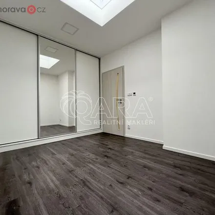 Rent this 2 bed apartment on Obětem světových válek in 6401, 664 31 Česká