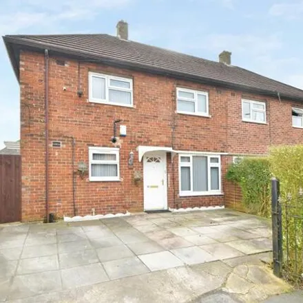 Buy this 3 bed duplex on Linwood Way in Tunstall, ST6 5NA