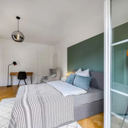 Rent this 4 bed apartment on Albert-Schäffle-Straße 94 in 70186 Stuttgart, Germany