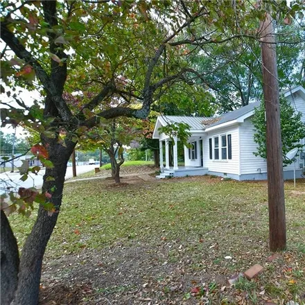 Image 3 - 1210 West Market Street, Caldwell Village, Anderson, SC 29624, USA - House for sale