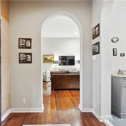 Image 4 - 934 Chartres Street, New Orleans, LA 70116, USA - House for sale