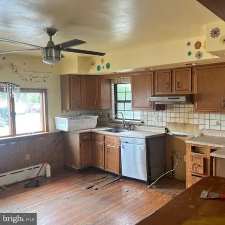 Image 7 - 98 Greenwood Road, Sharon Hill, Delaware County, PA 19023, USA - House for sale