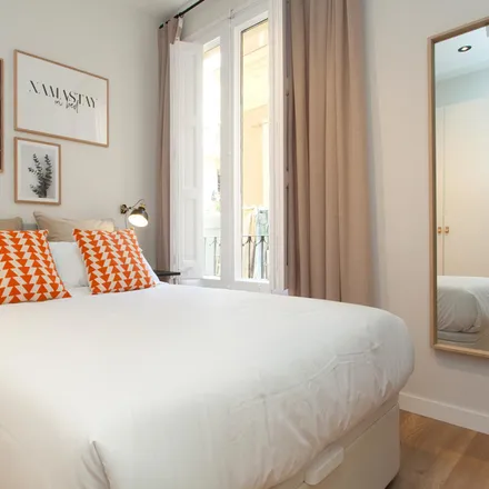 Rent this 2 bed apartment on Carrer de Sant Josep Oriol in 17, 08001 Barcelona