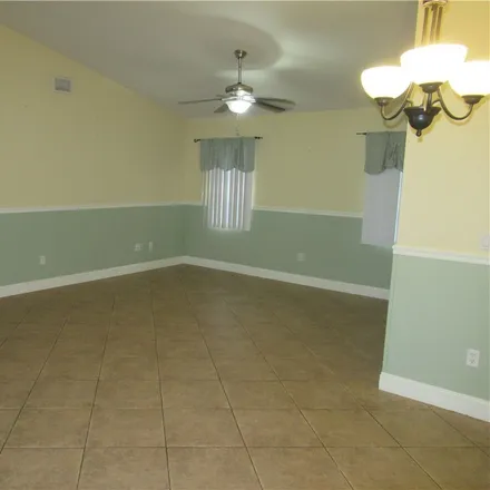 Image 4 - 2026 Southeast 25th Terrace, Cape Coral, FL 33904, USA - House for rent