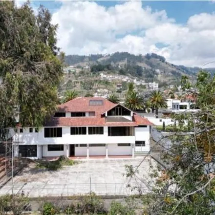 Rent this 9 bed house on Poma Rosas in 180101, Ambato