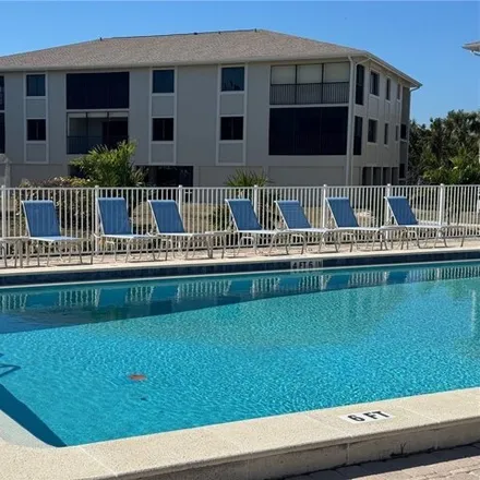 Buy this 2 bed condo on Olde Middle Gulf Drive in Sanibel, Lee County