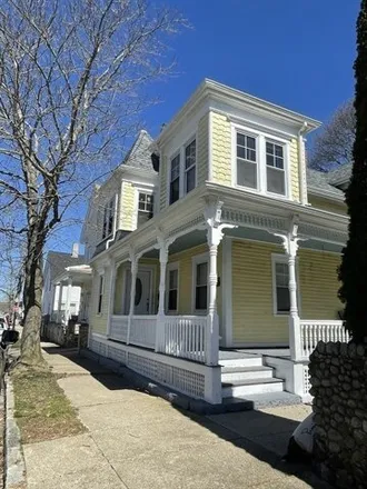Image 3 - 78 Chestnut Street, New Bedford, MA 02740, USA - House for sale