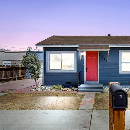 Buy this 2 bed house on 314 South Larkin Street in Tulare, CA 93274