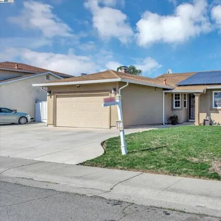 Buy this 3 bed house on 609 Wigeon Way in Suisun City, CA 94585